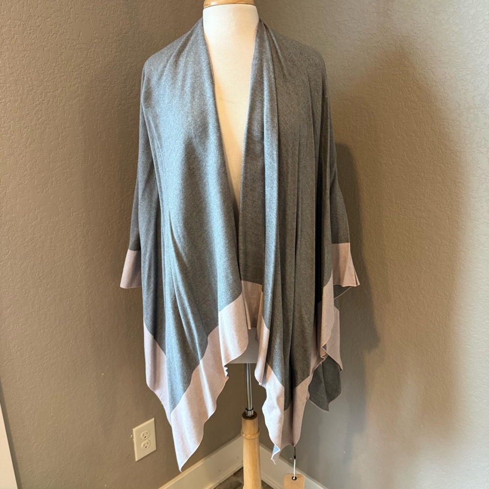 Melifluos Gray and Pink Reversible Shawl One Size NWT